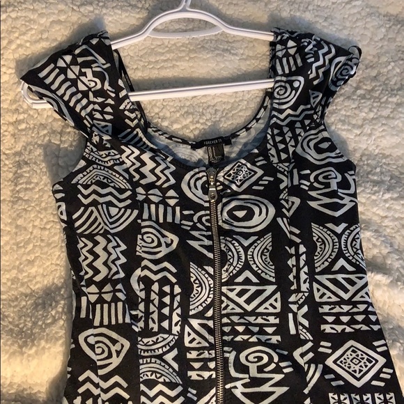 Full front zip dress - Picture 2 of 2